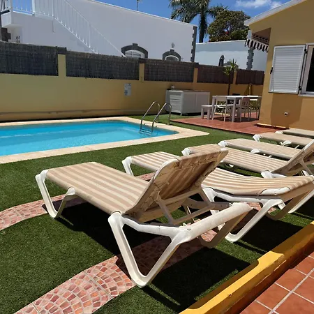 فيلة Grandes Playas كوراليهو